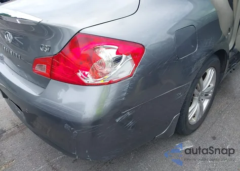 2010 Infiniti G37 Journey z USA, uszkodzony, nr VIN JN1CV6AP9AM403582